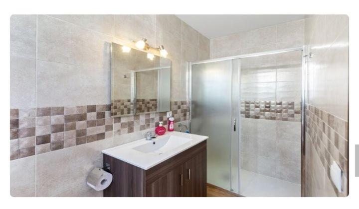 Apartamento En 奥维拉 外观 照片